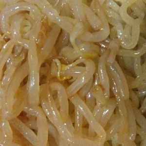 簡単♪もやしのナムルのせ♪さっぱり中華混ぜ麺